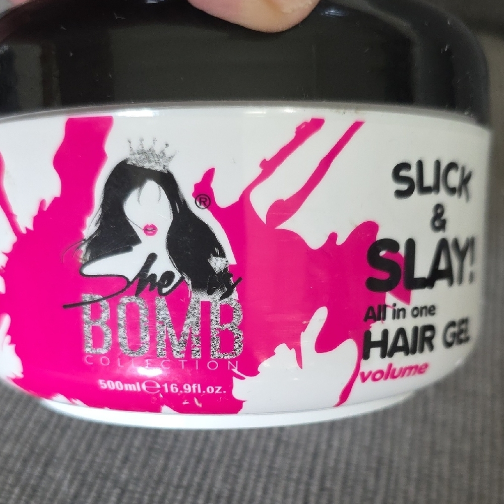 The Bomb Collection Slick & Slay All-in-one Hair Gel, 2 pack, 16.9oz. each, New. - Picture 4 of 9
